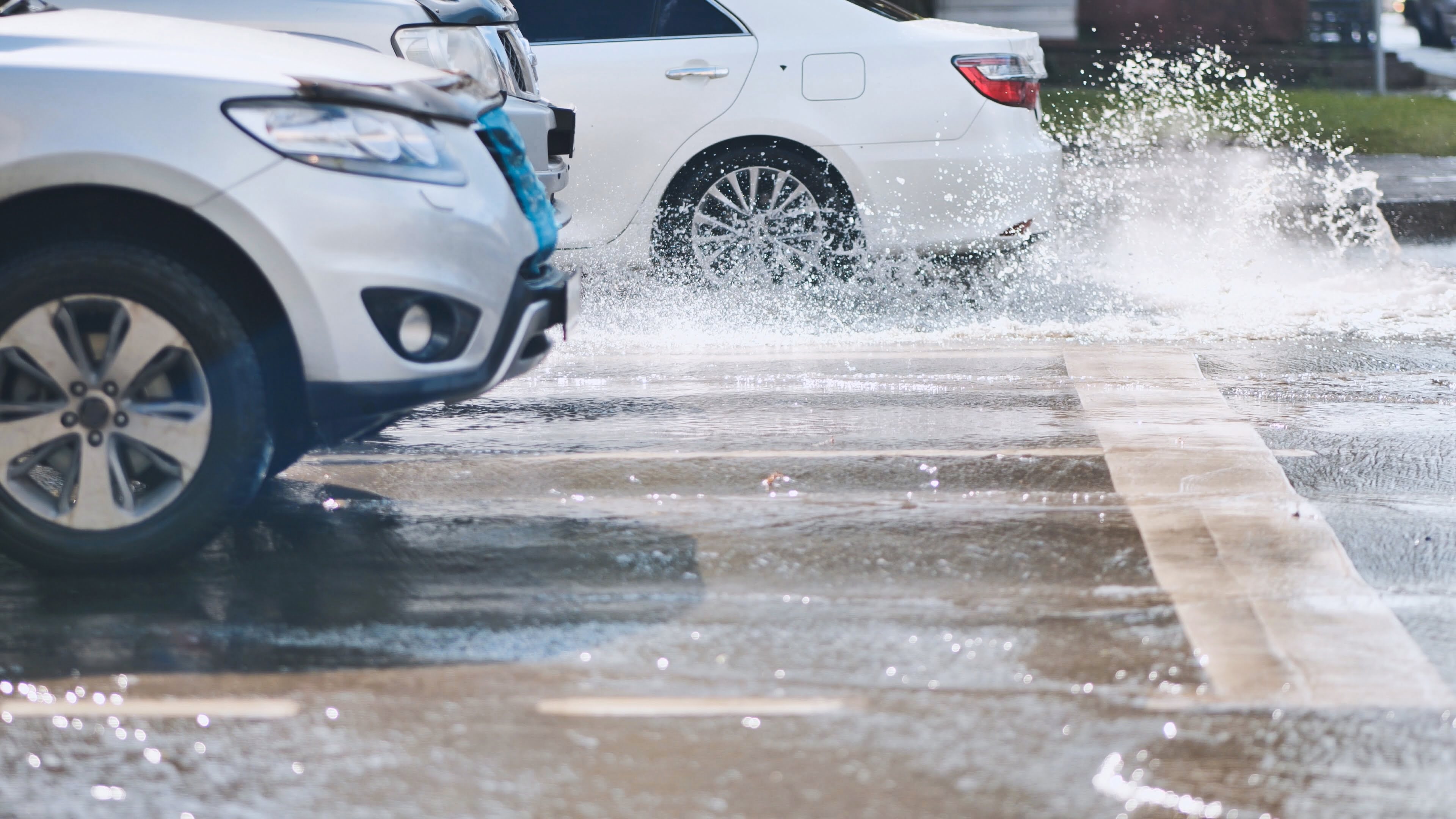 Hydroplaning Crashes in Heavy Rain: Who’s at Fault When “Speed for Conditions” Applies?